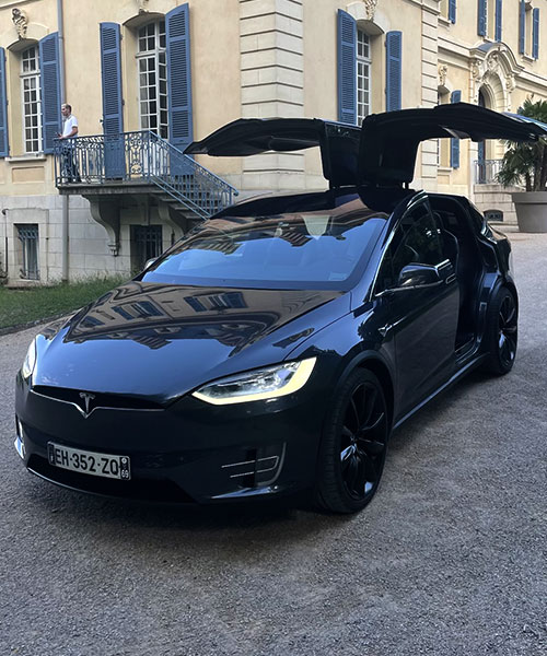 Tesla_Model_X-2
